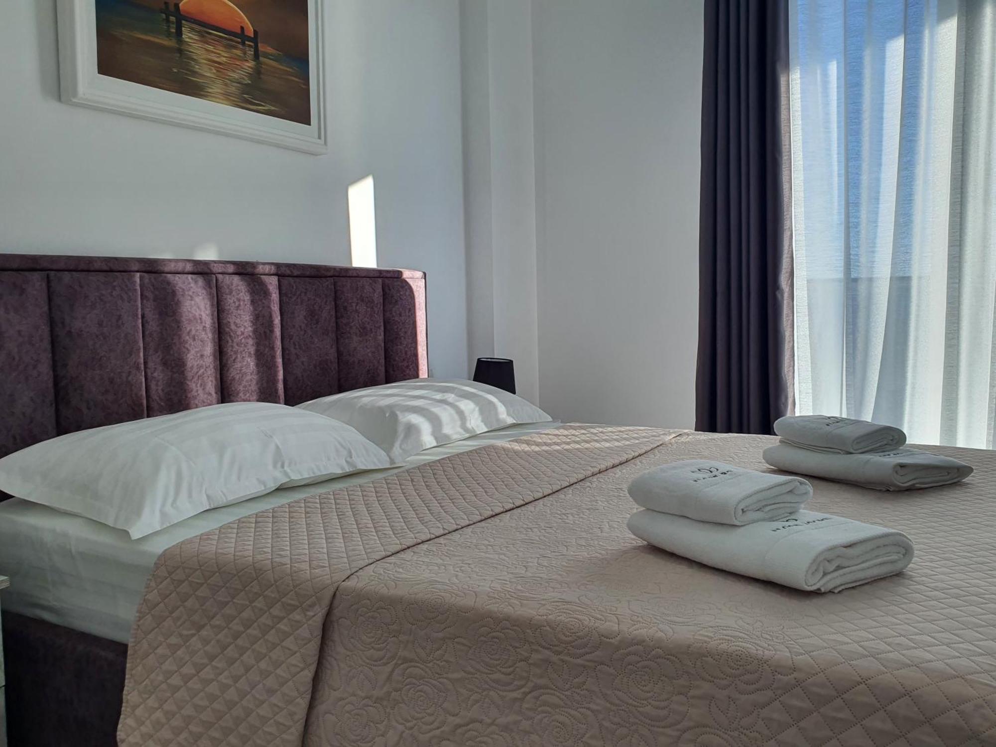 Flore Rooms Saranda Oda fotoğraf